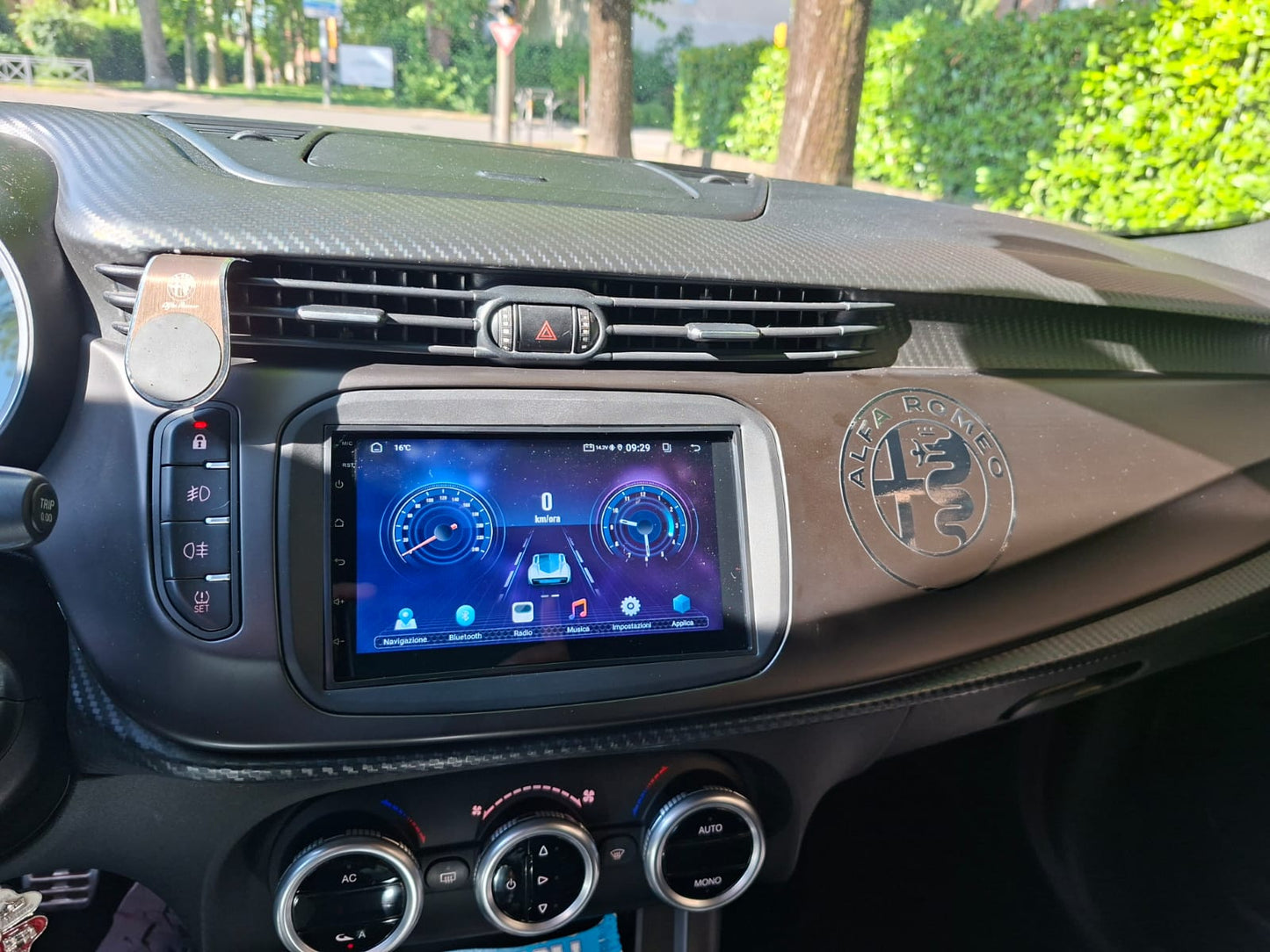 AlfaRomeo   Giulietta   7"   |   Dal   2014-2020   |   Android   |   Bluetooth   |   CarPlay   |   Android   Auto   | 4GB/6GB Ram + CENTRALINA CANBAS PER RECUPERI DEI COMANDI AL VOLANTE