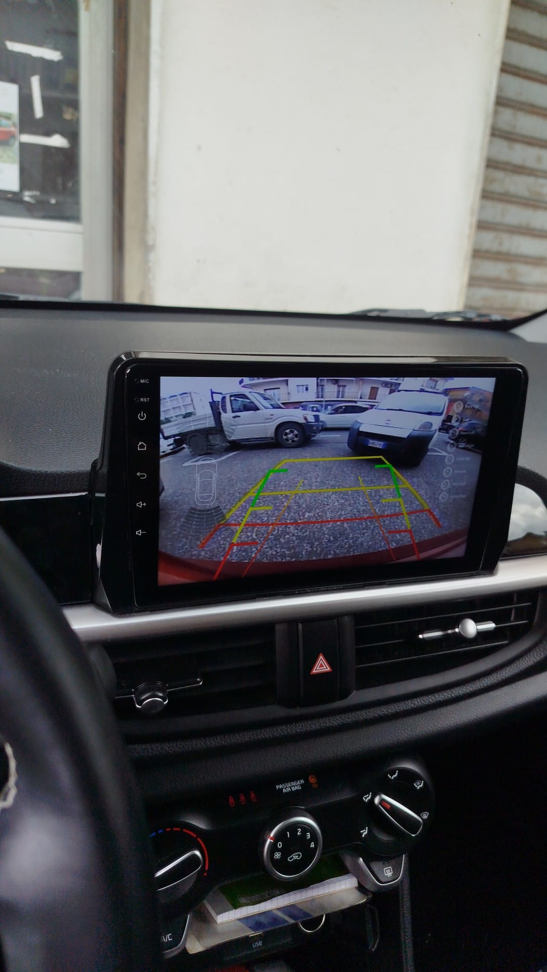 Autoradio   per   Kia   Picanto   9"   |   2017-2022   |   Android   |   Bluetooth   |   CarPlay   |   Android   Auto   |   4-64GB   Ram