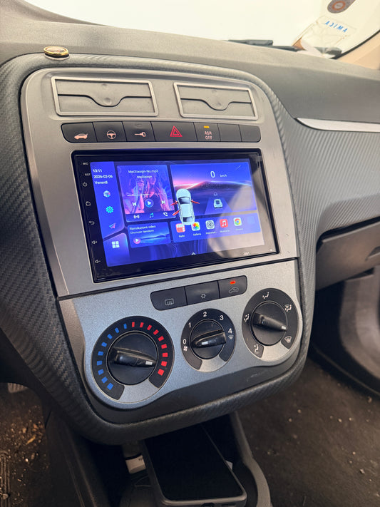 Fiat grande punto anno 2004-2012 Carplay/androdi auto compelto di tutto