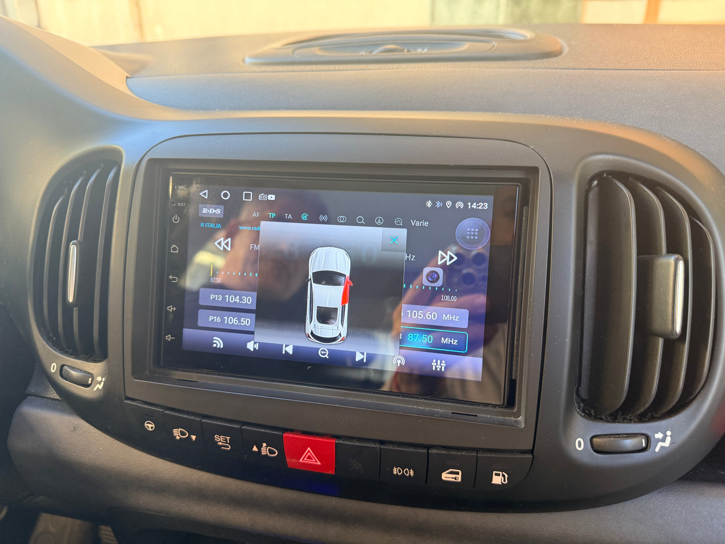 KIT AUTORADIO 4-64 GIGA FIAT 500L 2011 in  POI BLUETOOTH, USB, centralina canbas per recupero dei comandi al volante